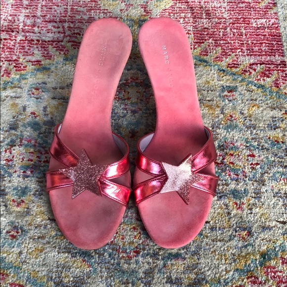 Marc Jacobs Shoes - Marc Jacobs pink metallic star kitten heels 8.5